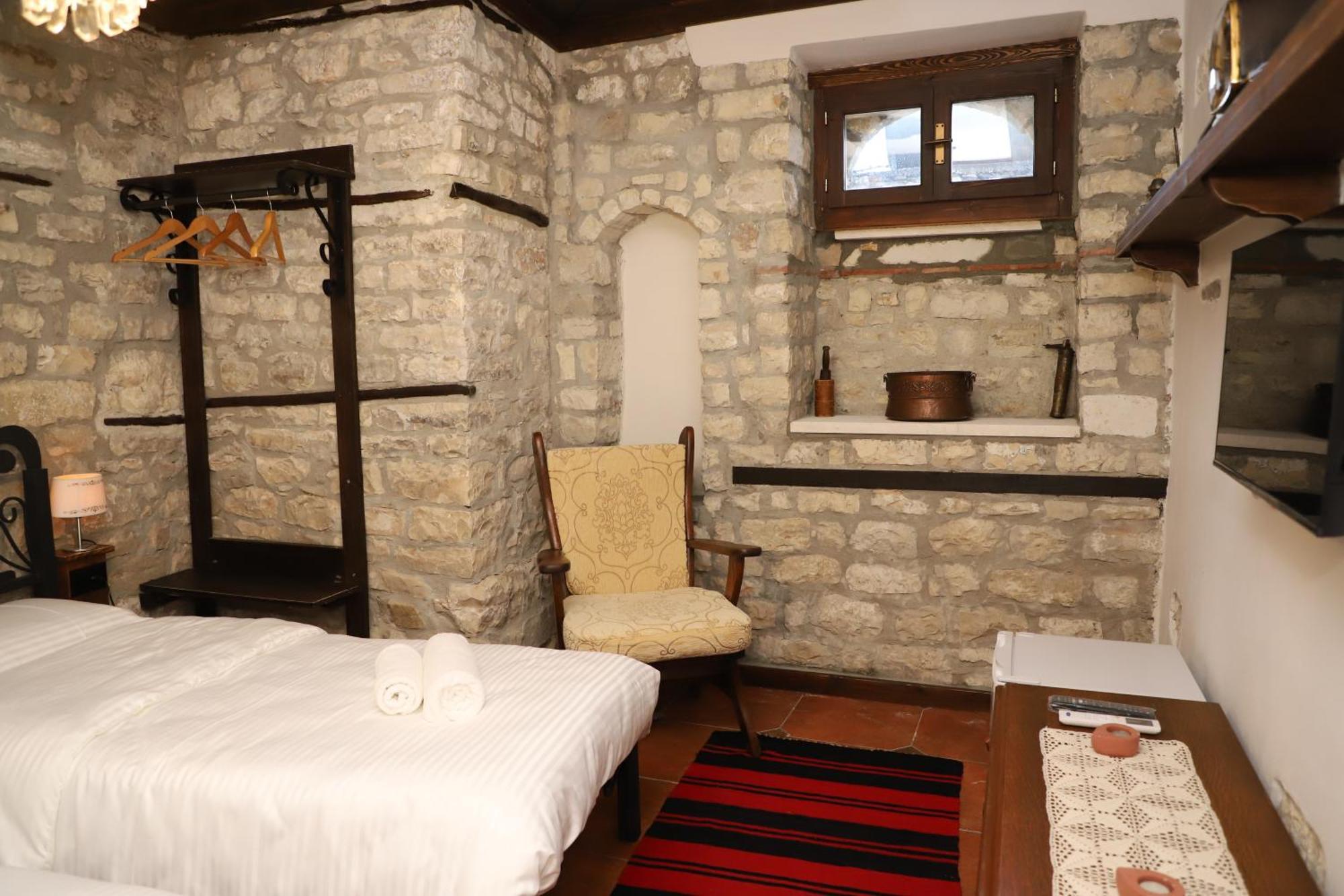 Vila Art Berat Castle Extérieur photo