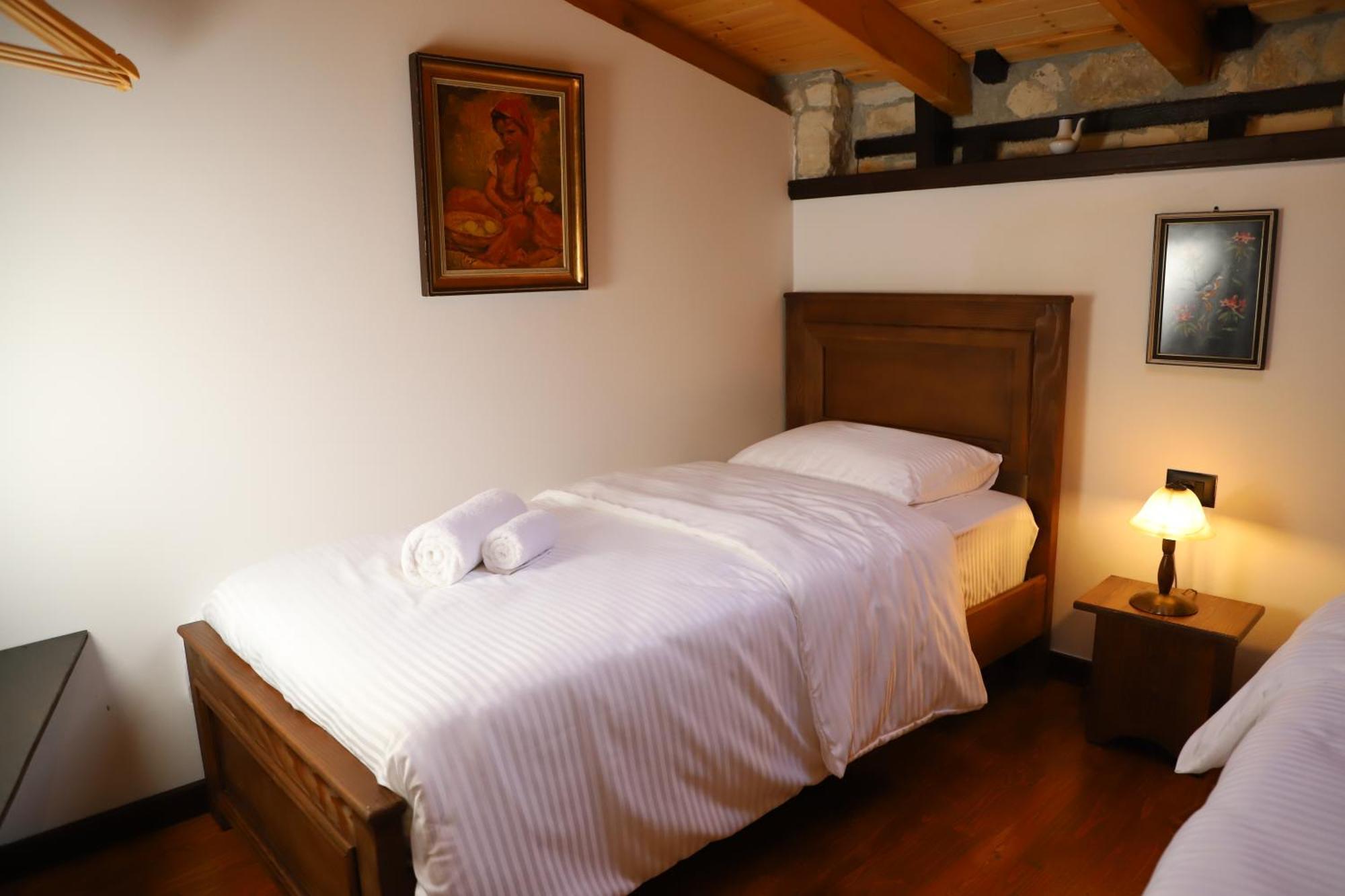 Vila Art Berat Castle Extérieur photo