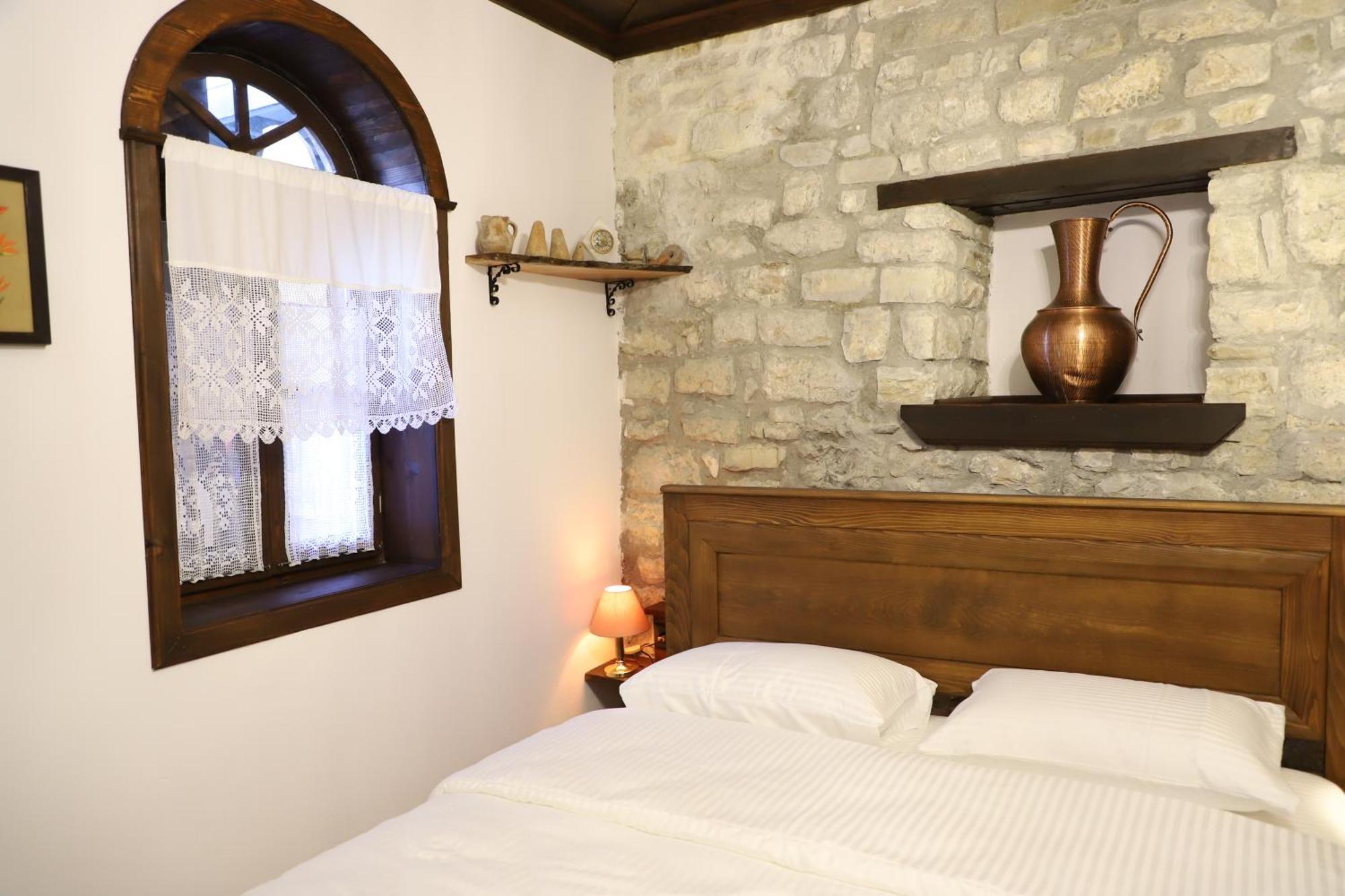 Vila Art Berat Castle Extérieur photo