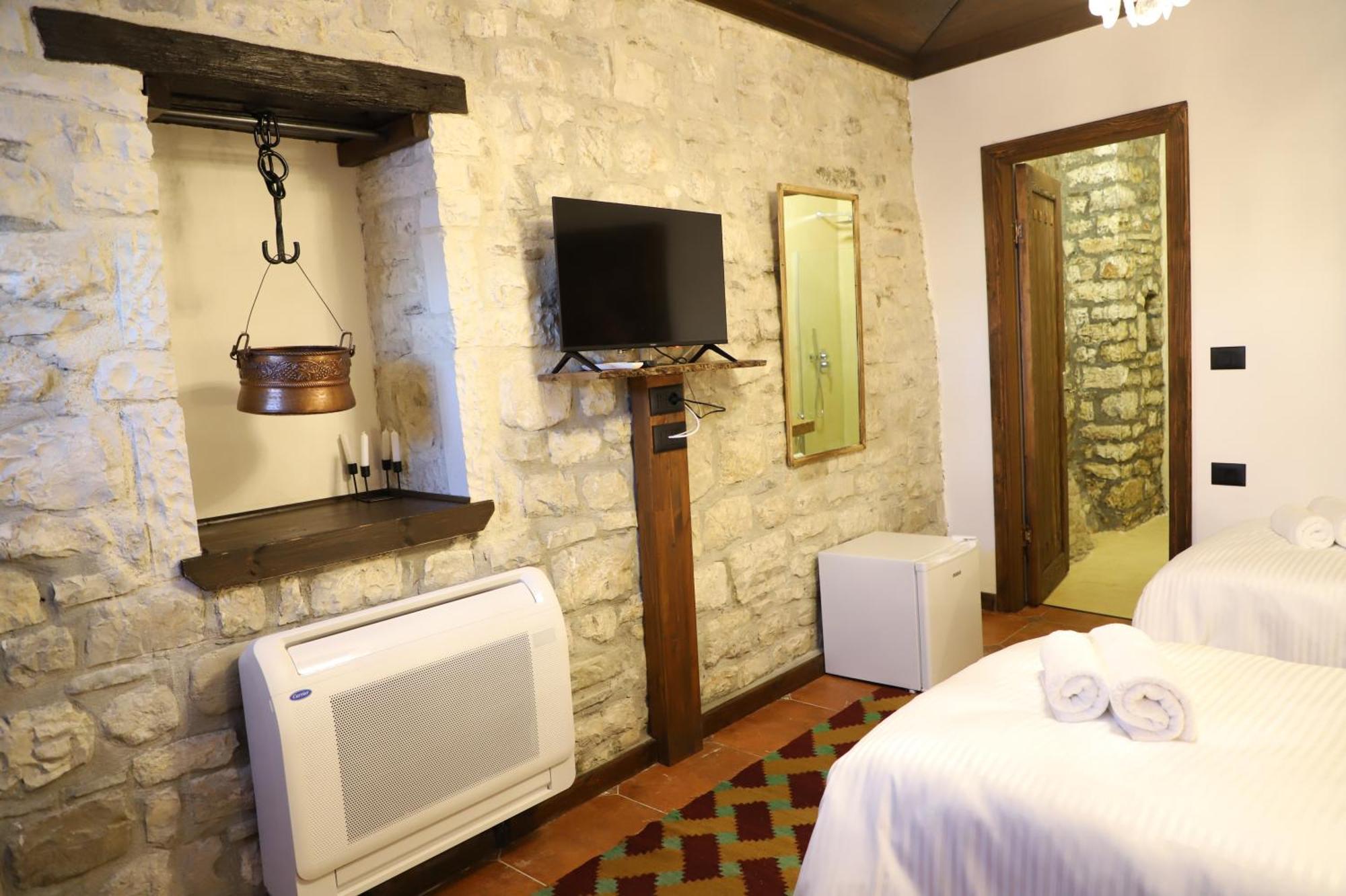 Vila Art Berat Castle Extérieur photo