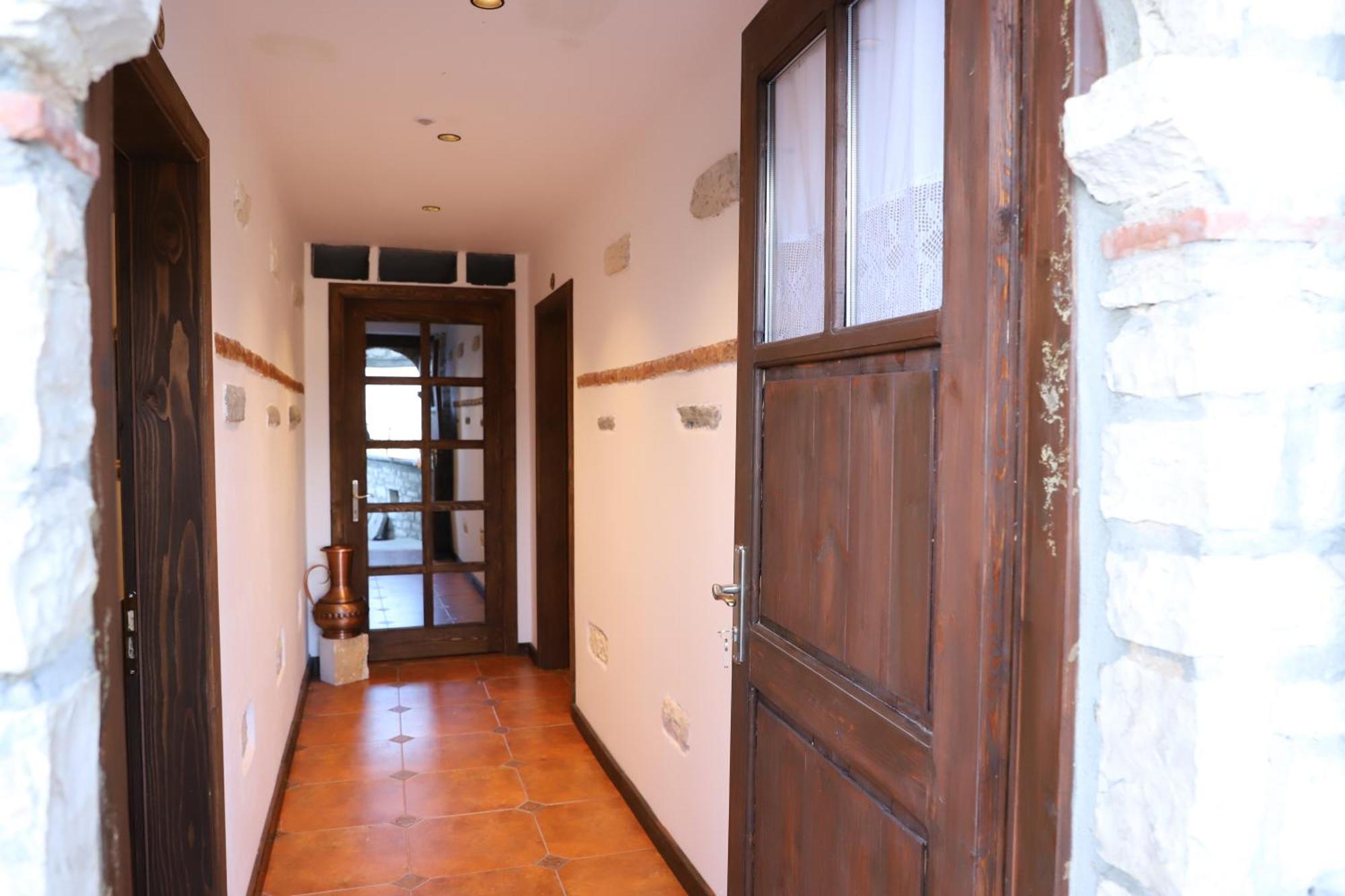 Vila Art Berat Castle Extérieur photo