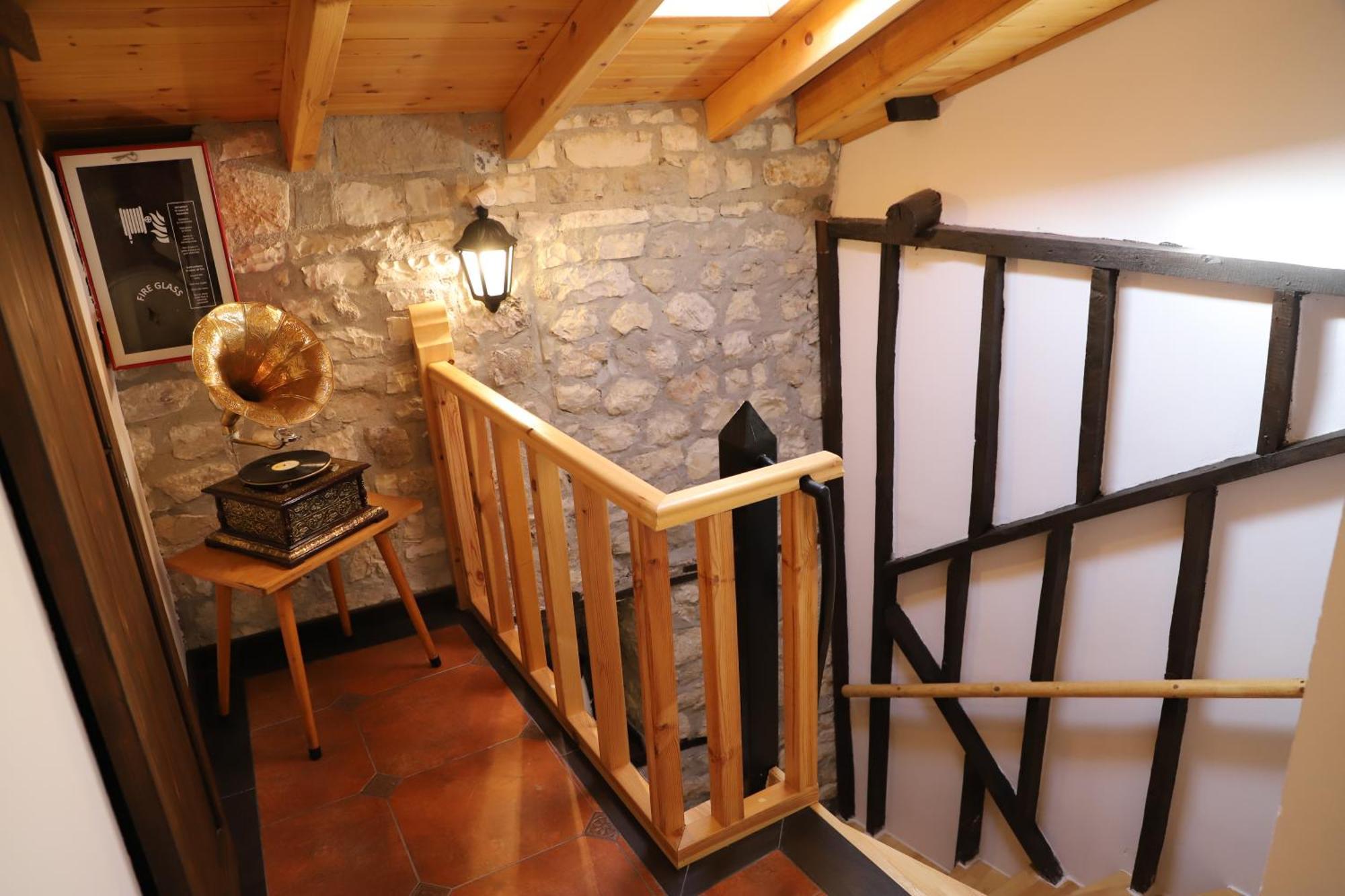 Vila Art Berat Castle Extérieur photo